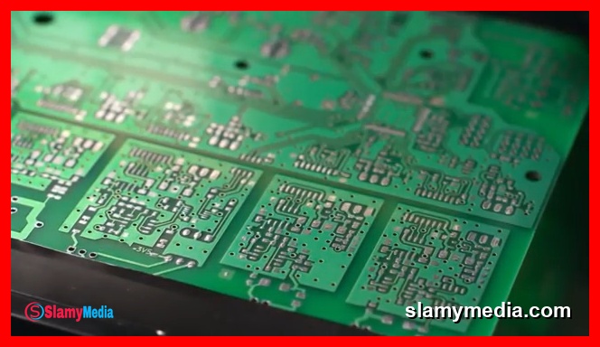 Scene 5 from Why Are Almost All Circuit Boards Green?