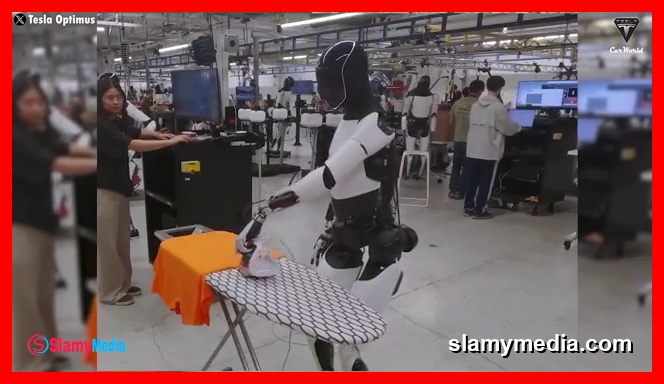 Scene 2 from Elon Musks Tesla Bot Gen 3 April Launch Event Coming!