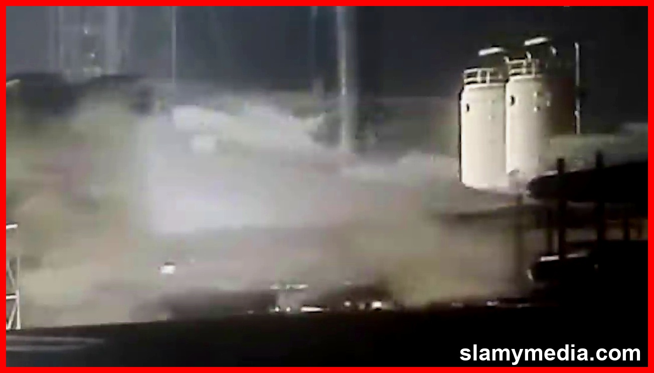 រូបភាពទាក់ទងនឹង Breaking News Update (1)