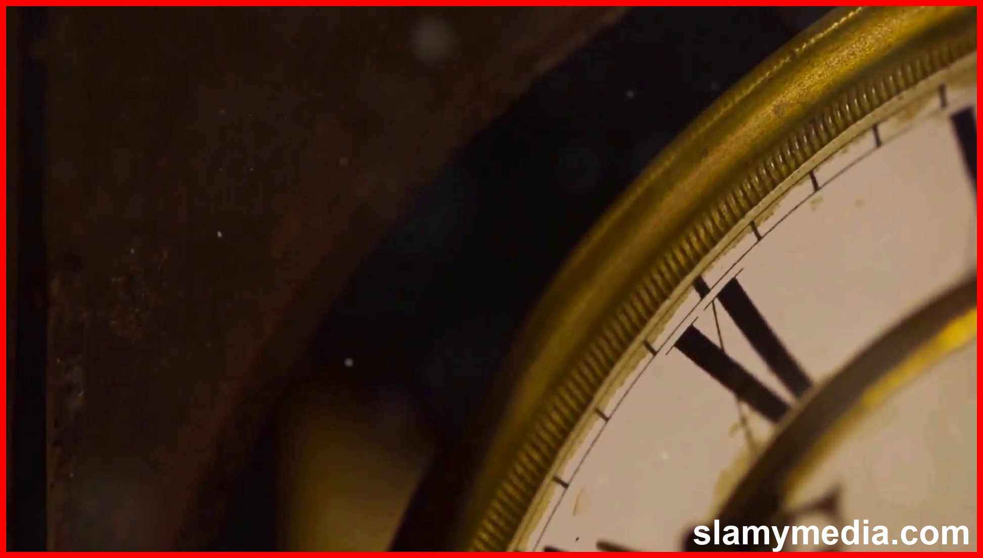 រូបភាពទាក់ទងនឹង Timeless Tales: How Old Clocks Shaped America's Future (5)
